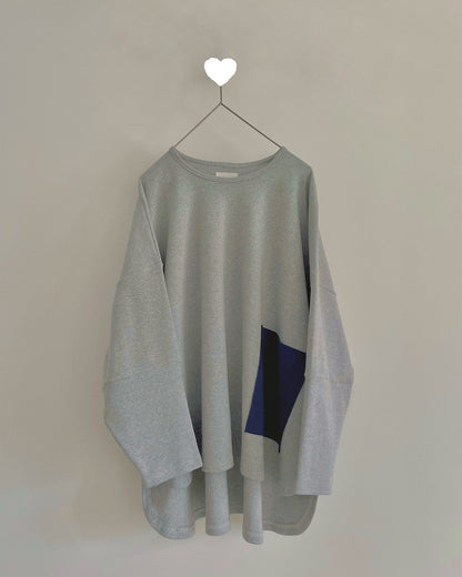 Short Tee in Soft Grey