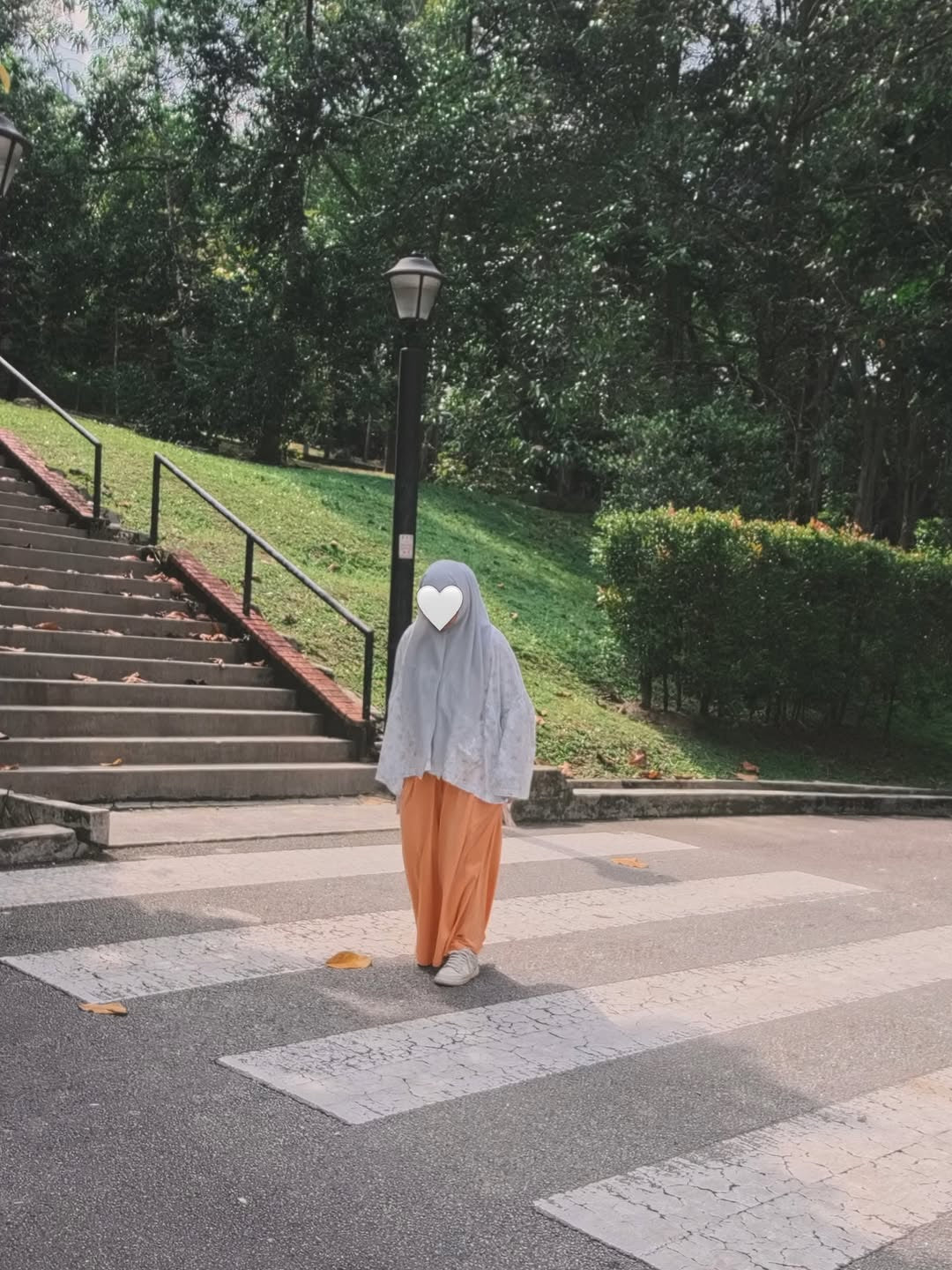 Kaia Pleated Wide Pants in Suria